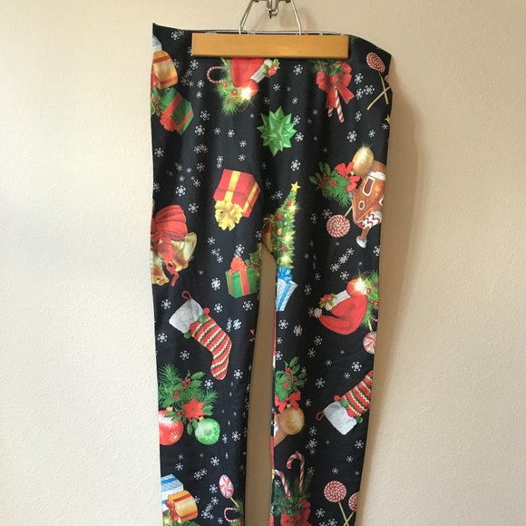 No Boundaries Pants - No Boundaries Christmas Leggings